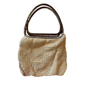 Vtg 70s Crochet beige handbag Brown lucite handles Boho knit macrame Cottagecore